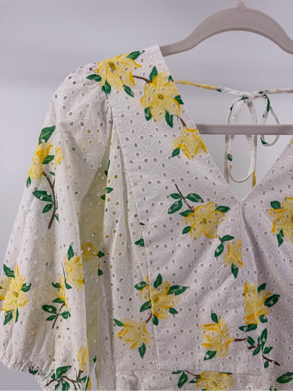 Draper James Terri Tie Back Top in Magnolia Eyelet, Floral Print, Women's 10 - Picture 3 of 10